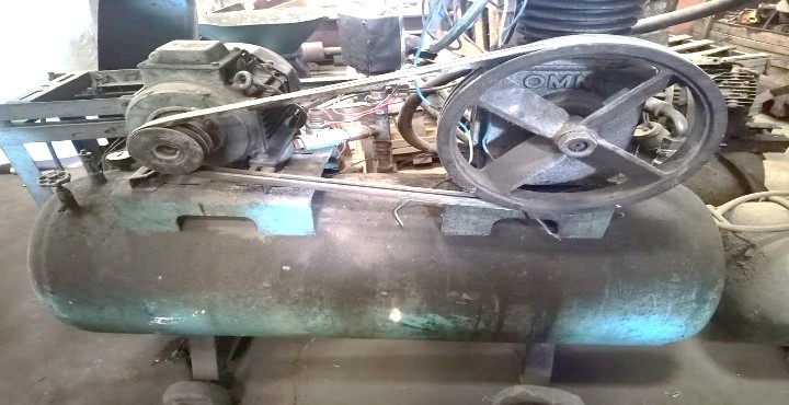 O MINI AIR COMPRESSOR
