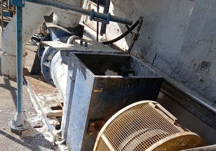 BOOSTER SCREW PRESS